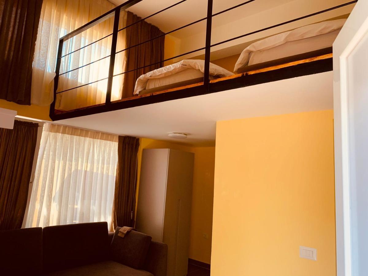 Auto Tana Guest House ติรานา ภายนอก รูปภาพ