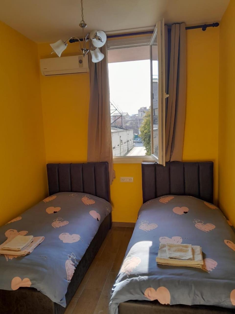 Auto Tana Guest House ติรานา ภายนอก รูปภาพ