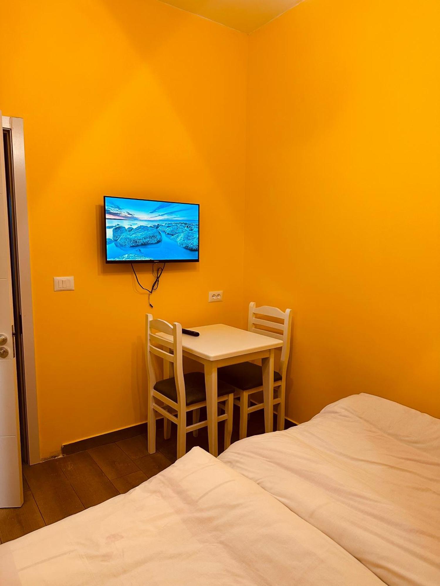 Auto Tana Guest House ติรานา ภายนอก รูปภาพ