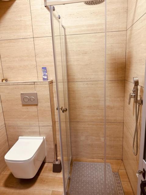 Auto Tana Guest House ติรานา ภายนอก รูปภาพ
